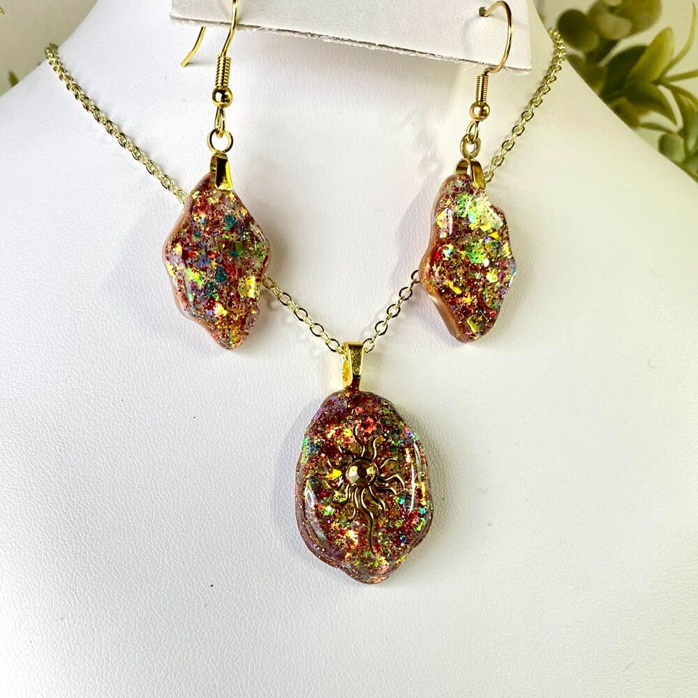 Handmade Gold Glitter Resin Sun Necklace & Earrings Set | Unique Glitter Jewelry - Picture 5 of 5